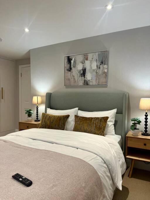 New Flat In Holland Park Apartamento Londres
