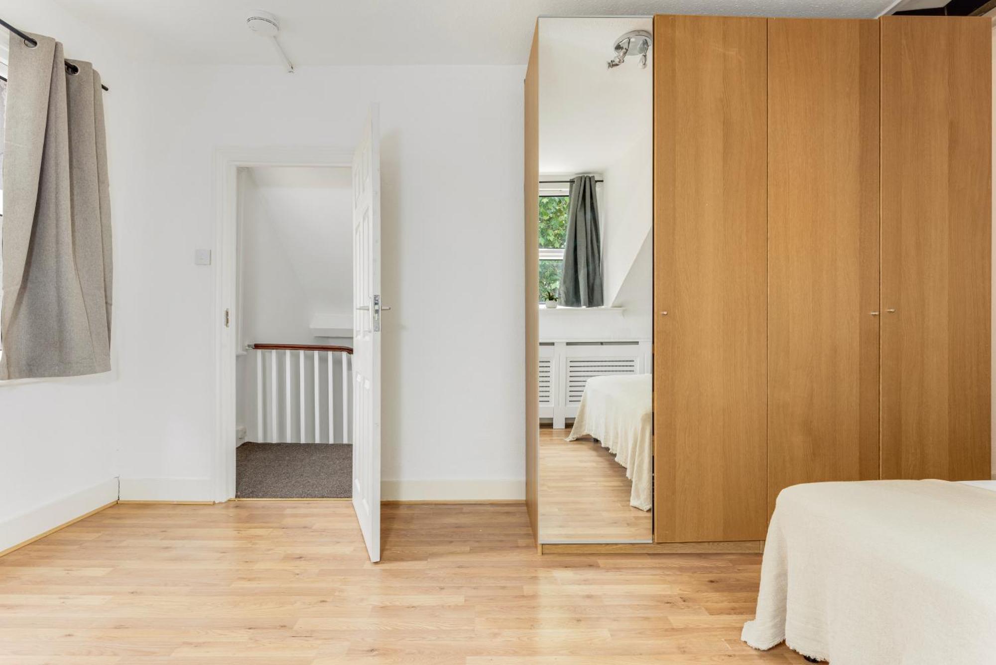 Apartamento The Acton Luxury Flat