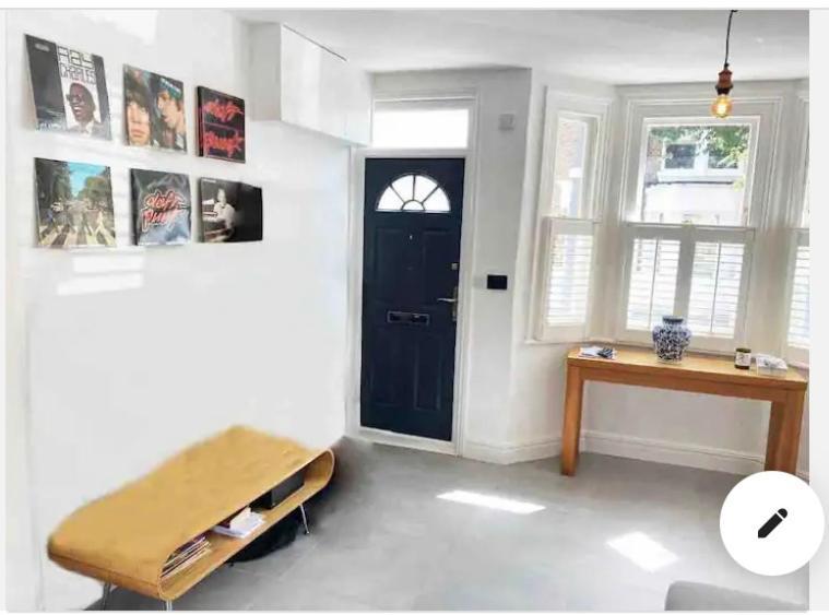 Ferienhaus Charming House In The Heart Of Xar London