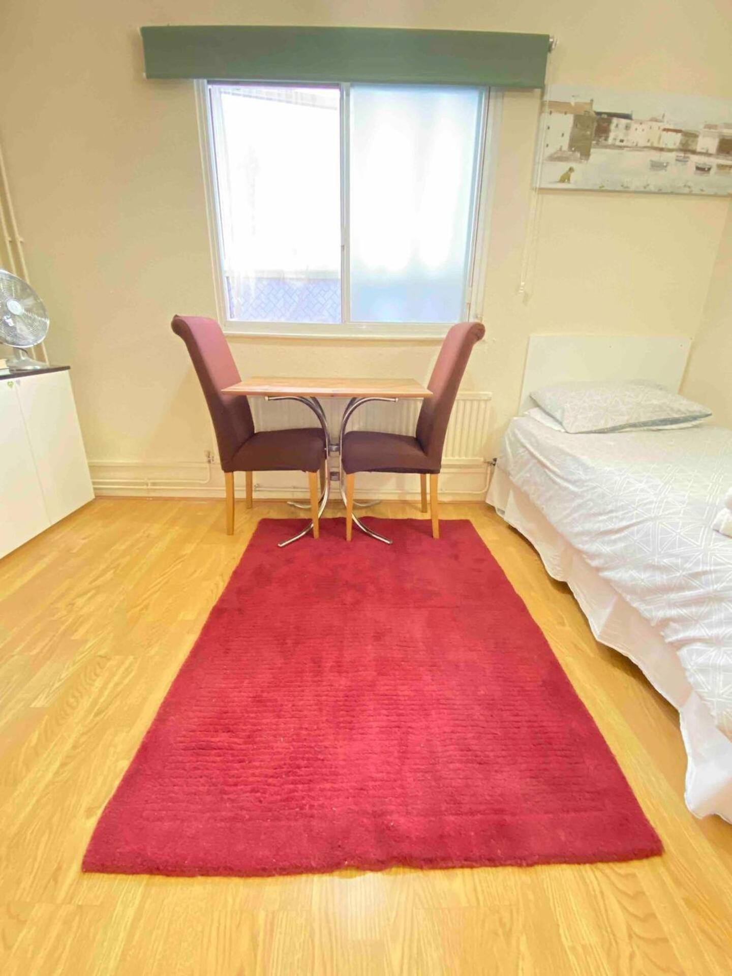Single - Kings Cross, Female Only,, * Londres