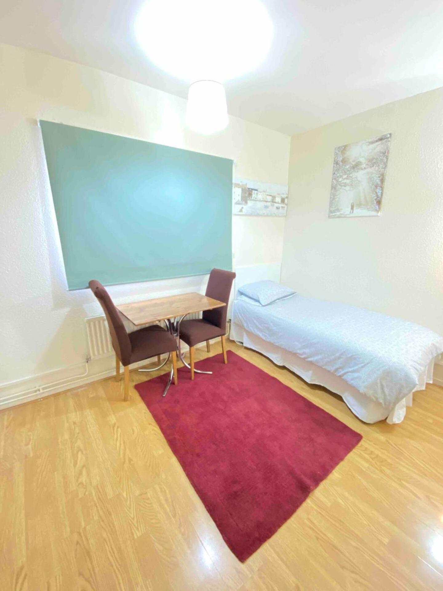 Single - Kings Cross, Female Only,, Habitación en casa particular