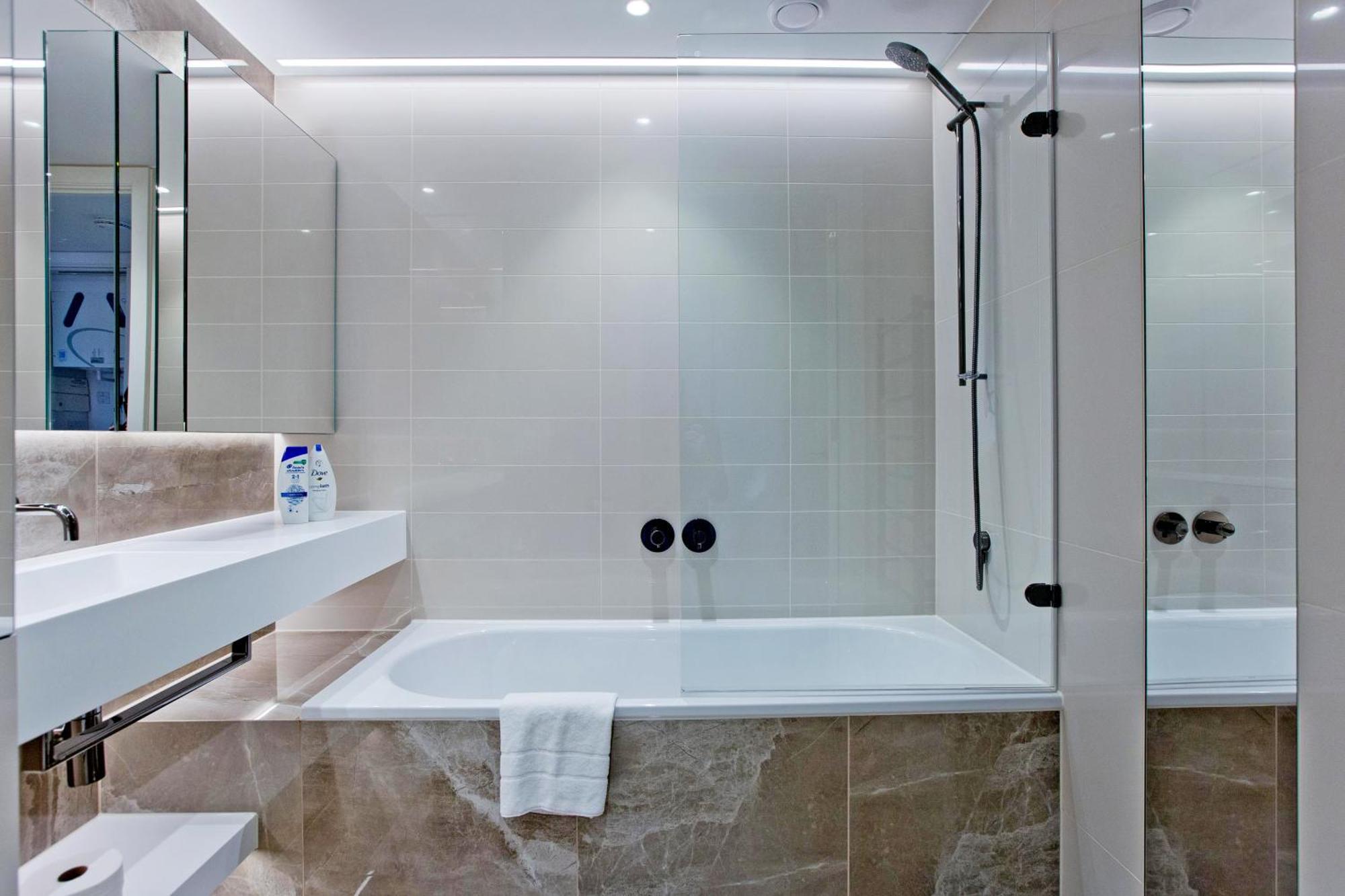 Apartamento Fabulous Westfield 2 Bed Londres