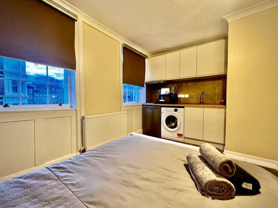 C.london, Zone 1. Double Studio, Moments From Oxford St Apartamento Londres