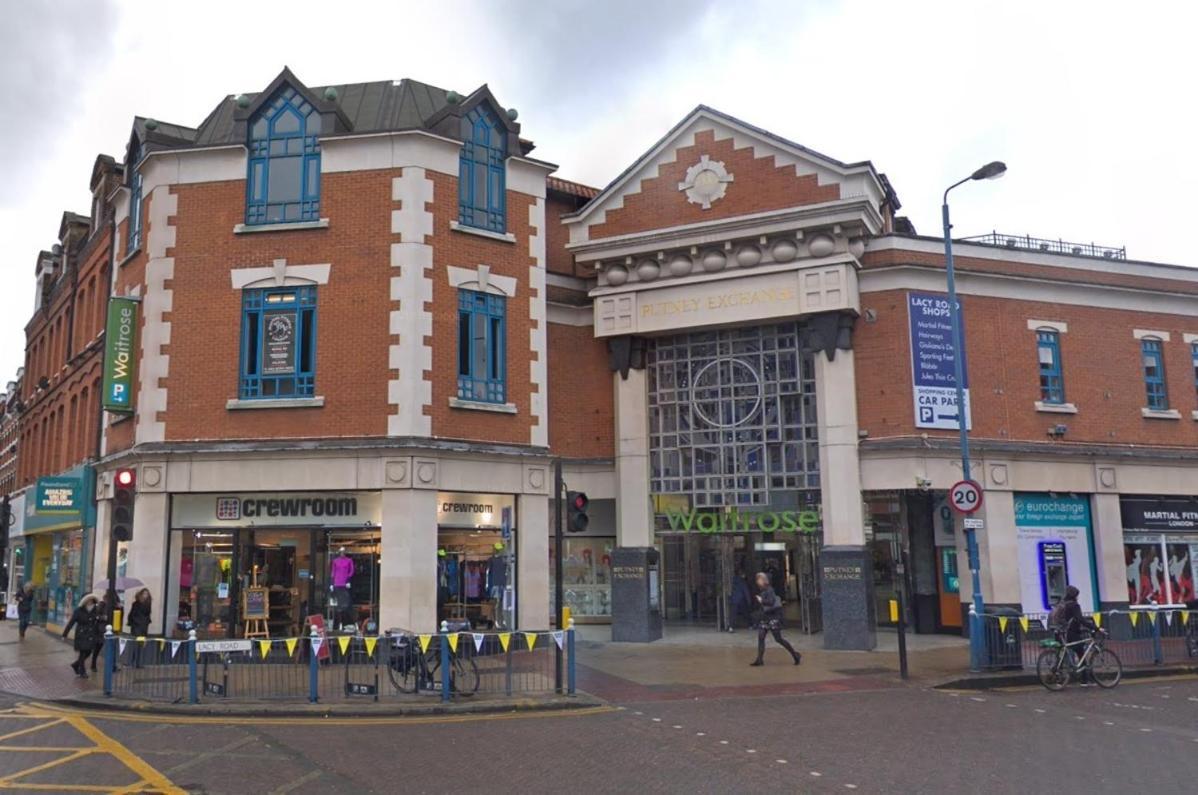 Spacious Refurbished Flat With A Garden Near Tube, Train, Thames And The Center Apartamento