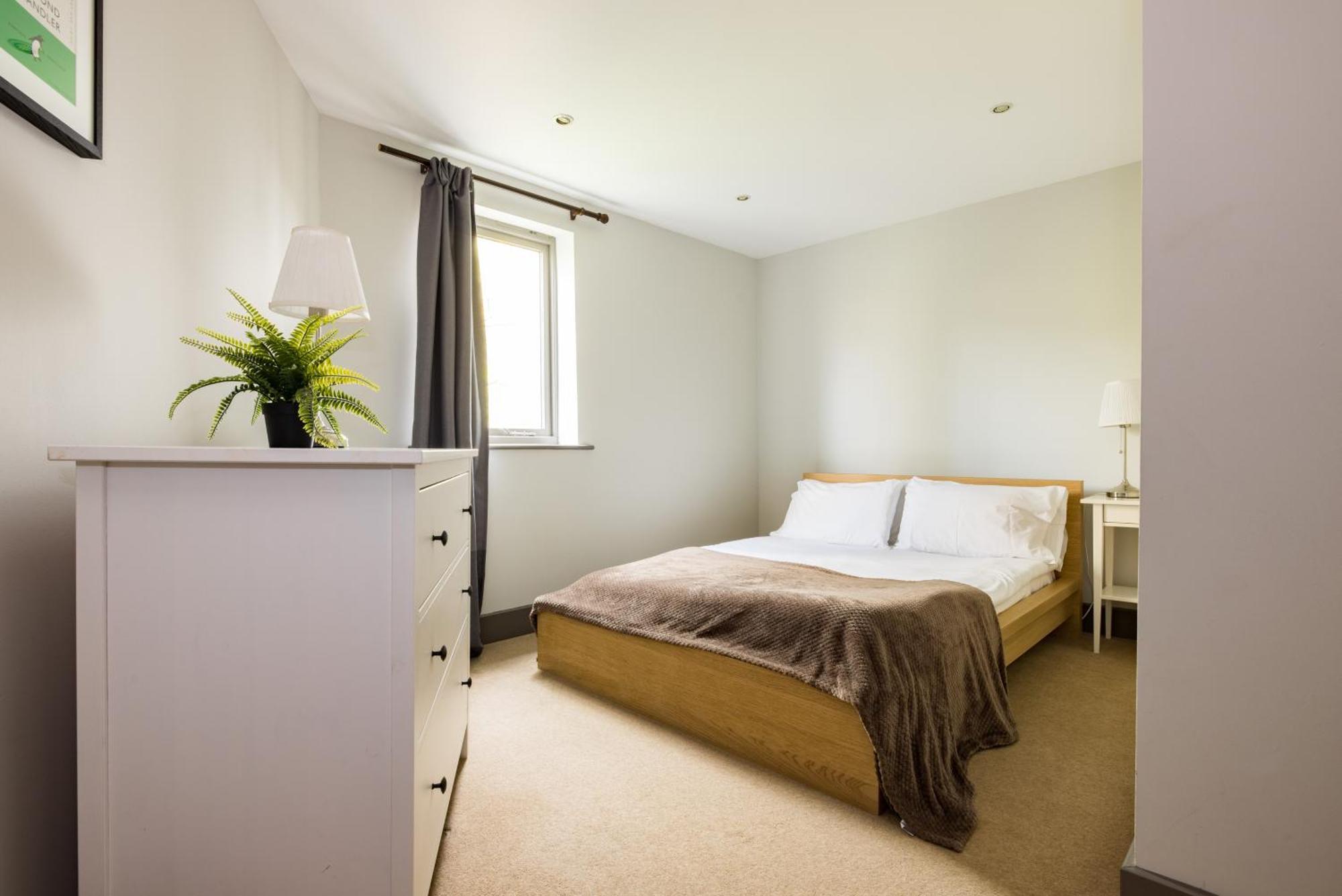 Apartamento Spacious 2 Bed Battersea High Street Londres