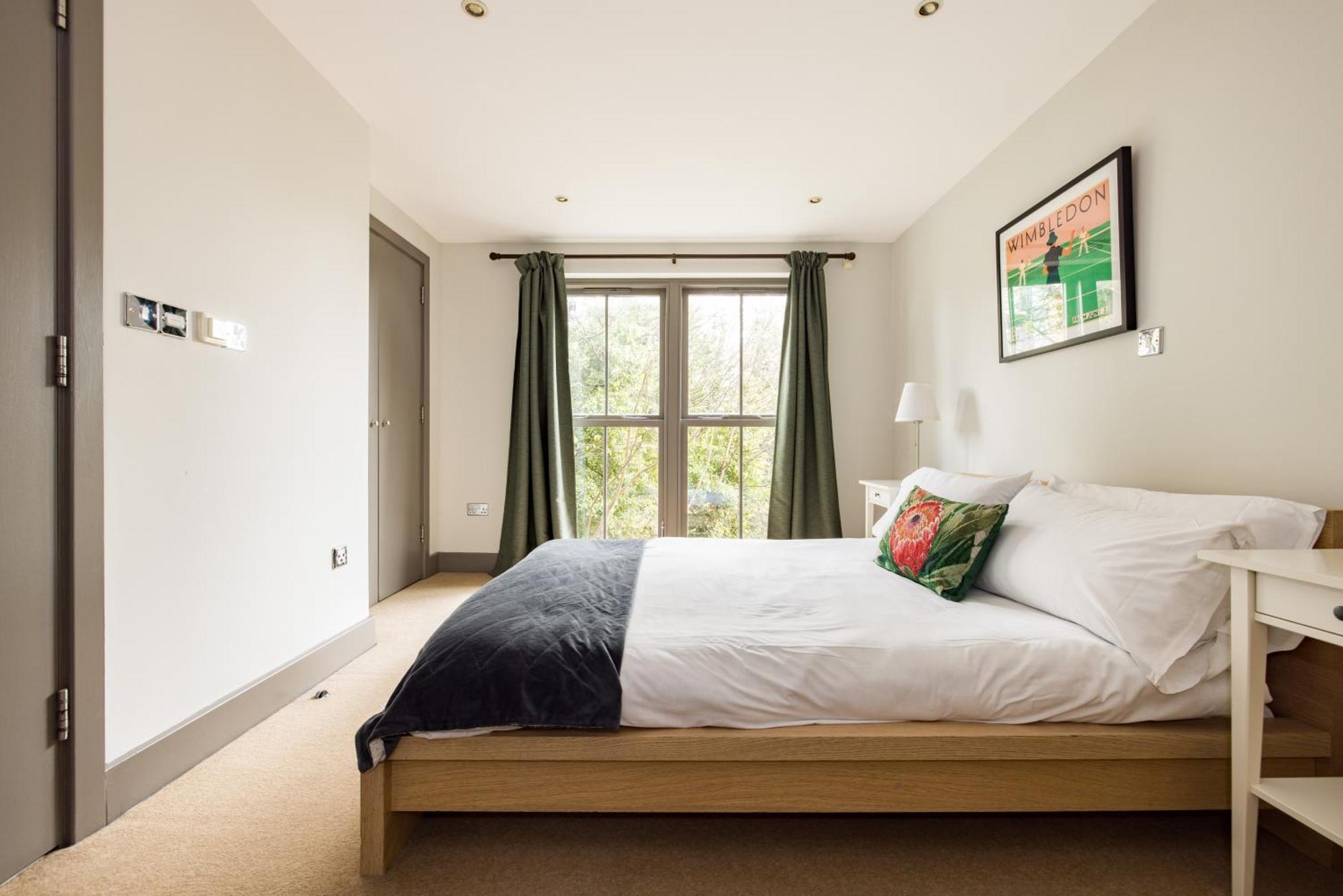 Spacious 2 Bed Battersea High Street Apartamento Londres