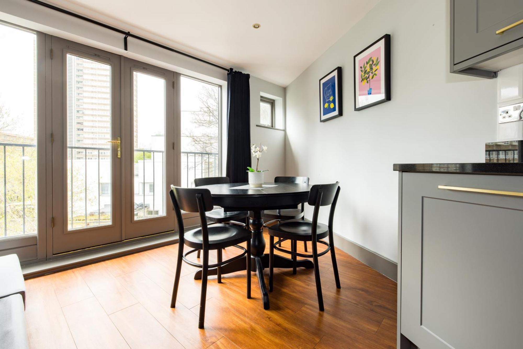 Apartamento Spacious 2 Bed Battersea High Street Londres