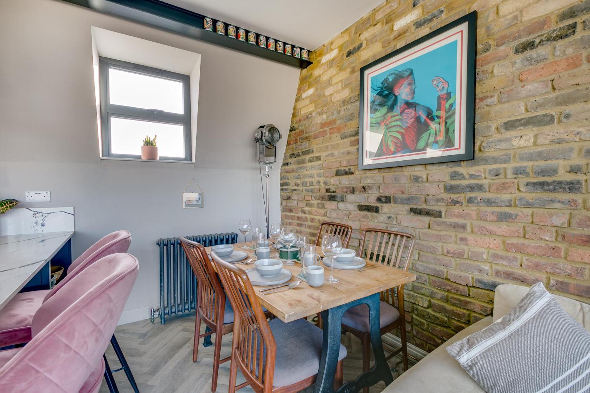 Stylish 2 Bed Flat With Balcony Great Views Nrtube Apartamento Londres