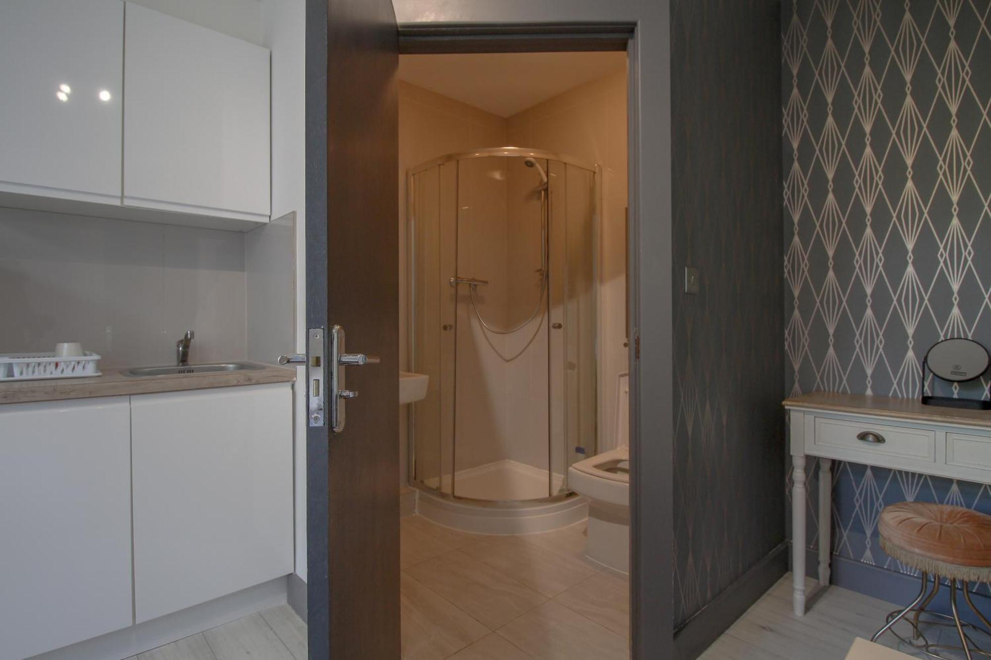 Apartment Double Modern Studio London