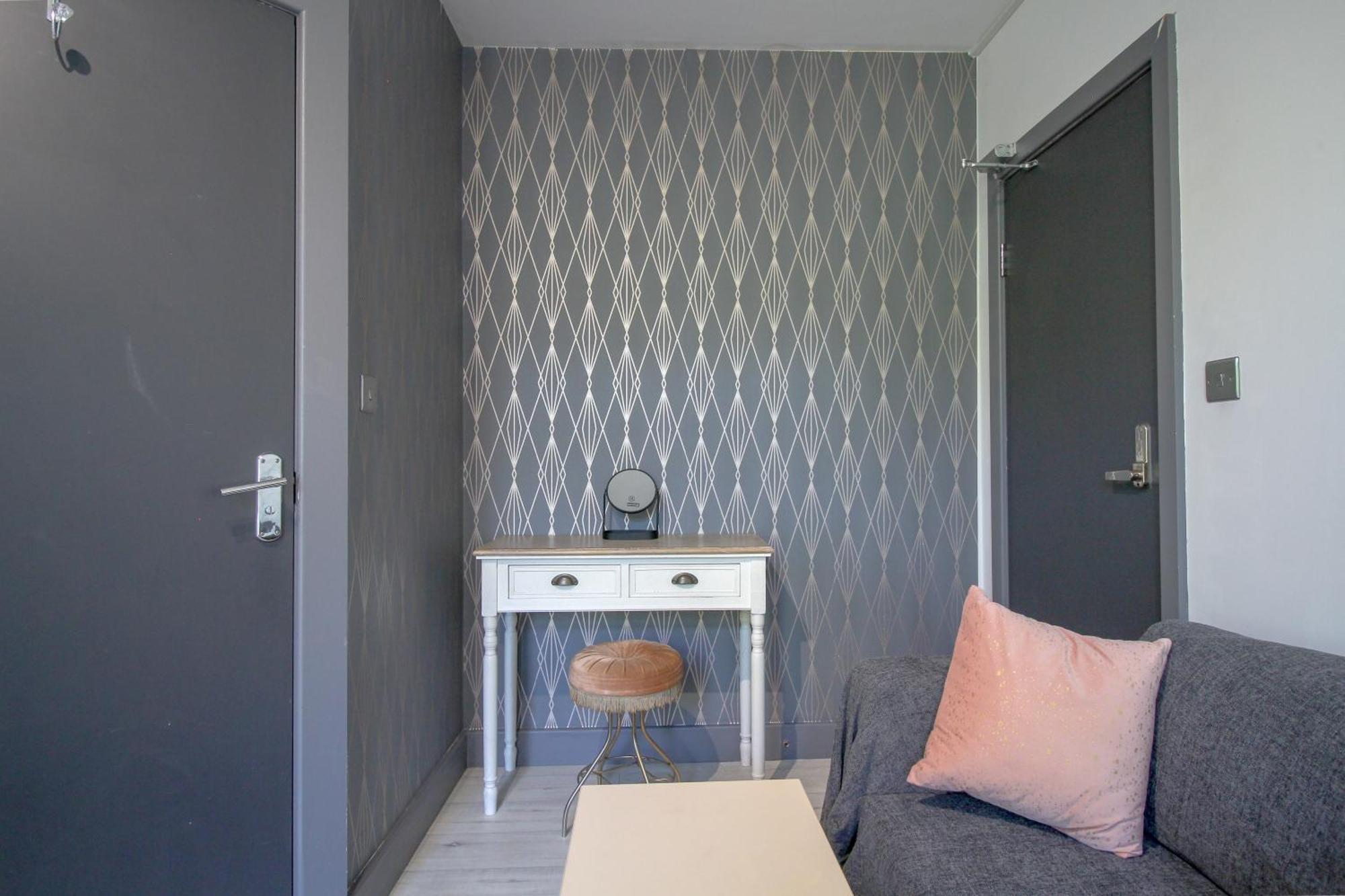 Apartment Double Modern Studio London