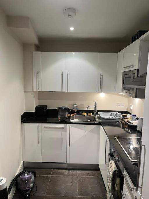 1 Bed Flat In Londres