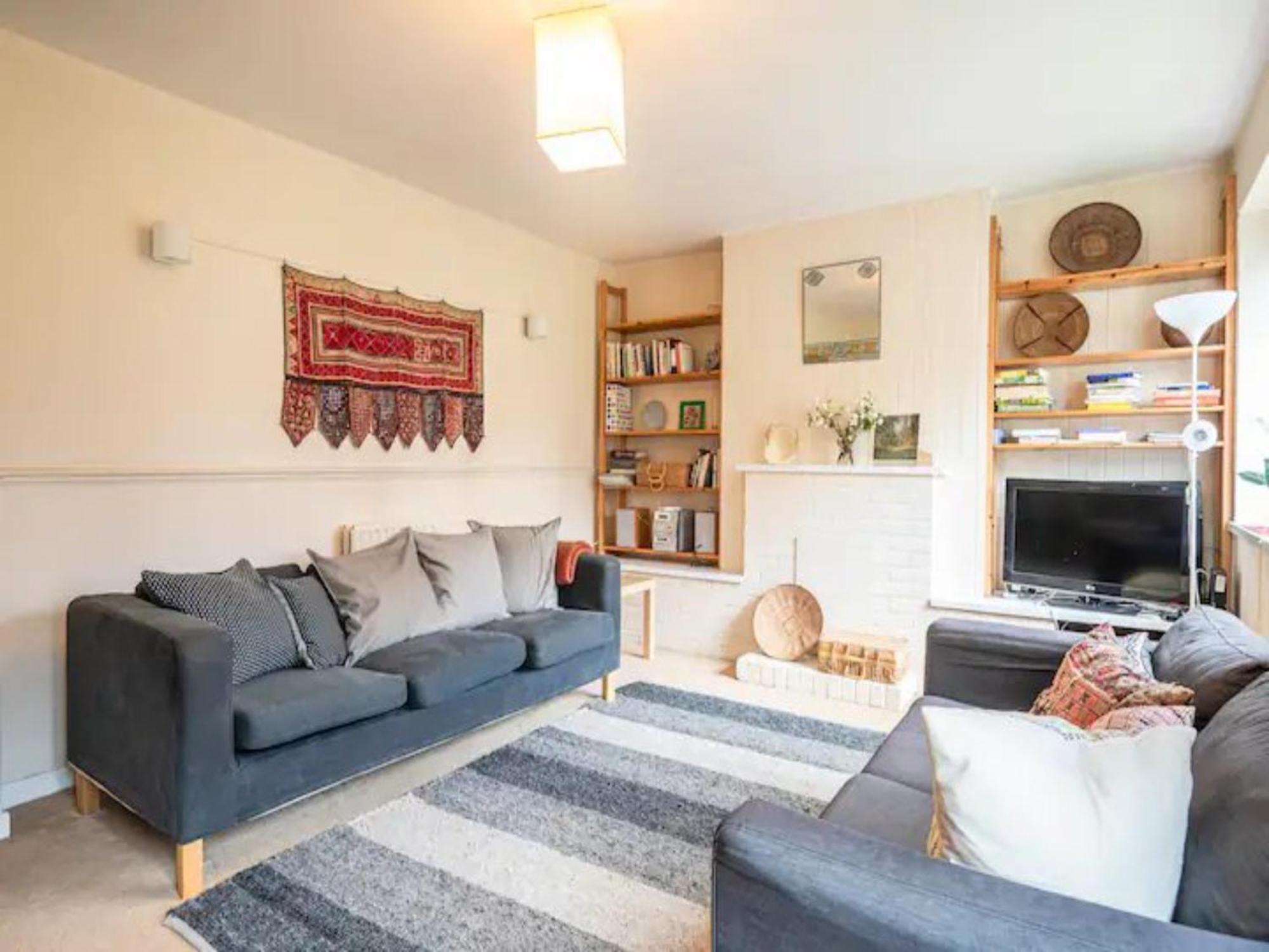 Pass The Keys Spacious 2bed Flat Camberwell * Londres