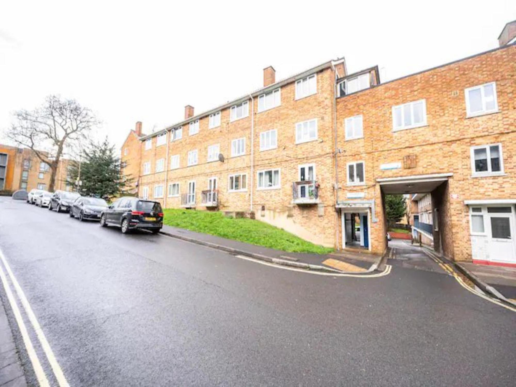 Pass The Keys Spacious 2bed Flat Camberwell Londres