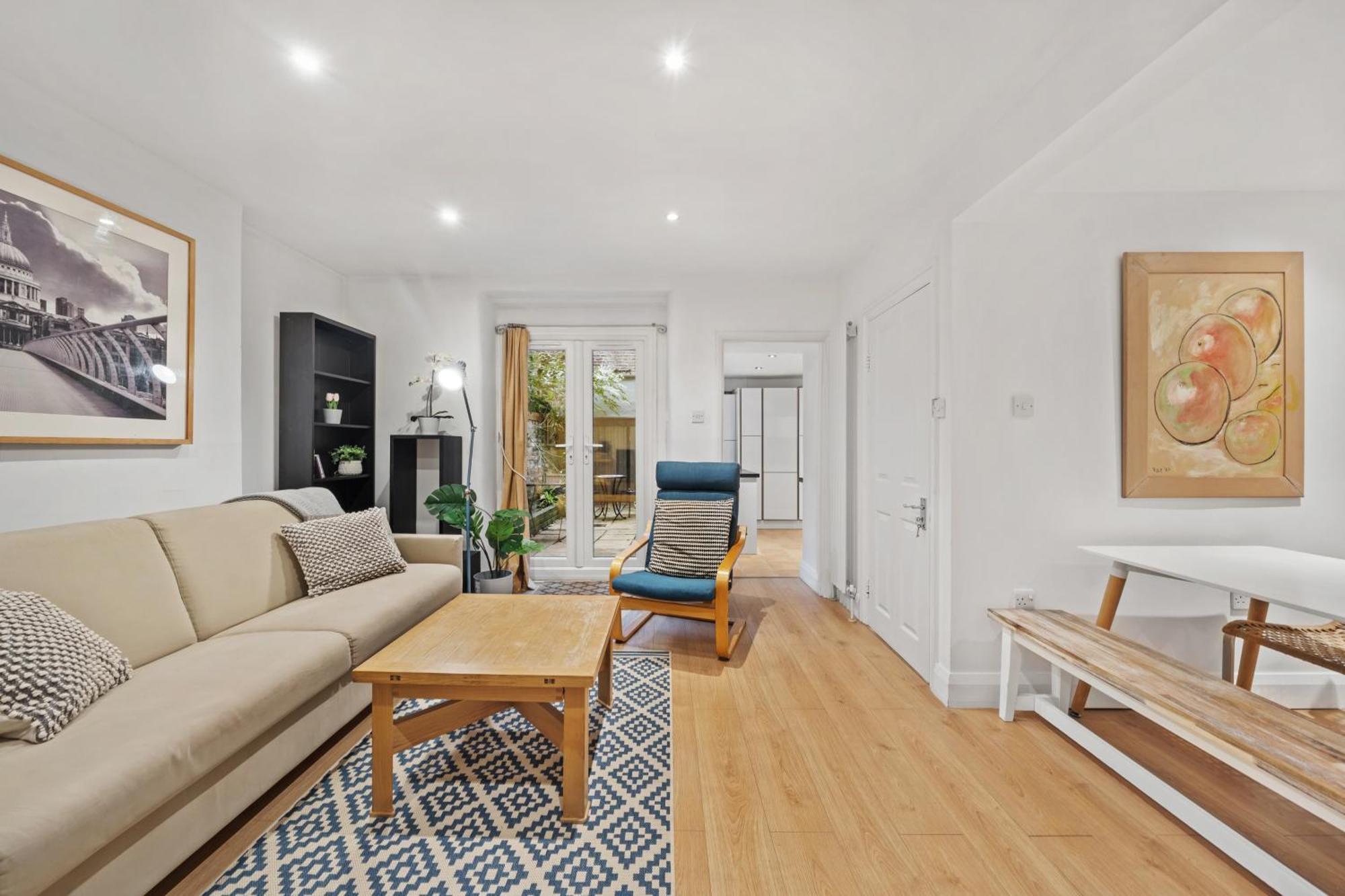 2 Bedroom Garden Flat In W Kensington Apartamento