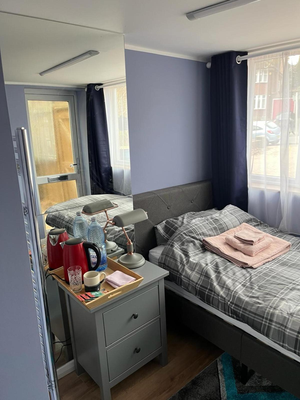 Cozy Guest In High Barnet Gasthuis Londen
