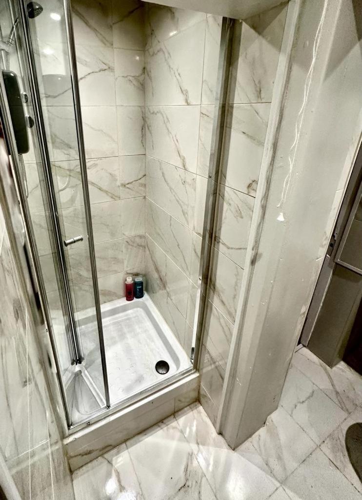 Apartamento Ground Floor Flat *