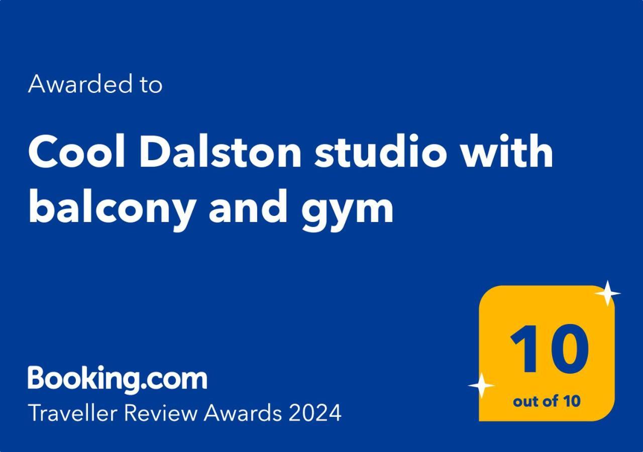 Cool Dalston Studio With Balcony And Gym
