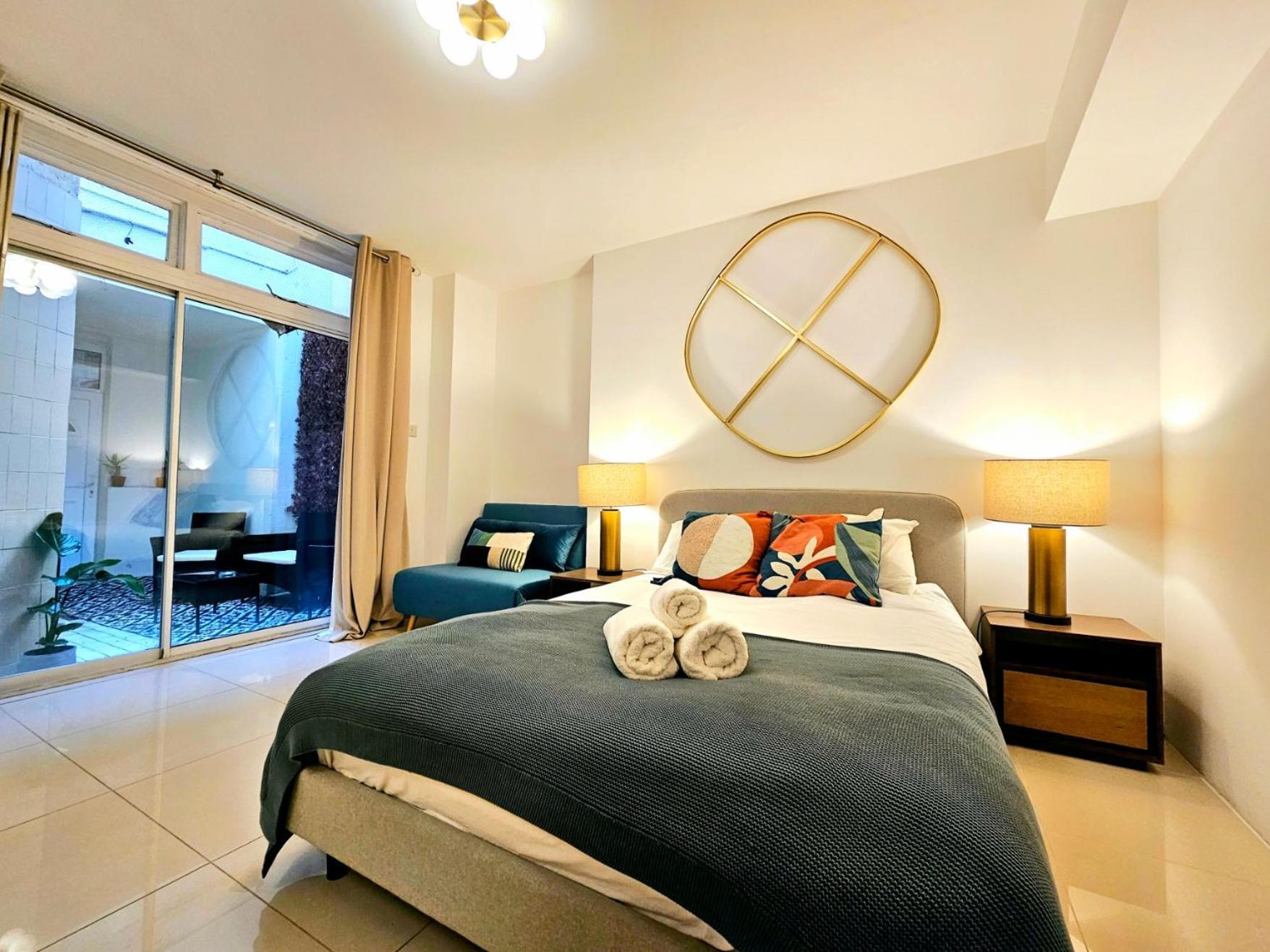 Modern Hyde Park With Private Entrance & Private Back Patio Near Bayswater & Paddington Stations Appartement