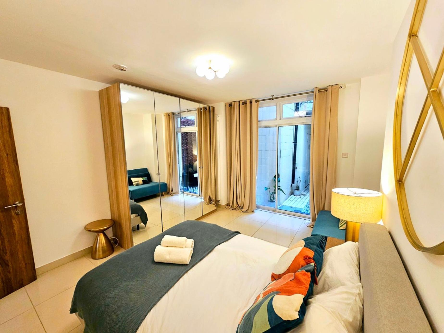 Appartement Modern Hyde Park With Private Entrance & Private Back Patio Near Bayswater & Paddington Stations Londres
