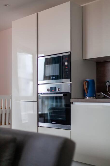 Charming & Large 1-bedroom In The Heart Of Appartement *