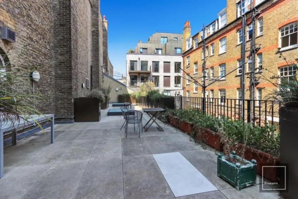 Small One-bed Flat, Payment Required Straight Away, Host Will Message After You've Made A Reservation Appartement Londres