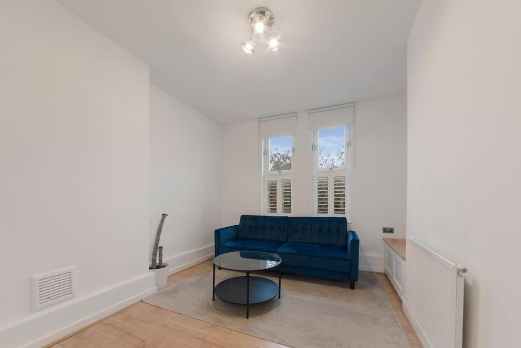 Apartamento Stunning 1-bed Flat In 20 Mins From