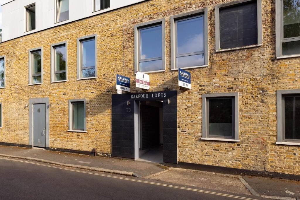 Wild Roses Serviced - Borough Apartment London