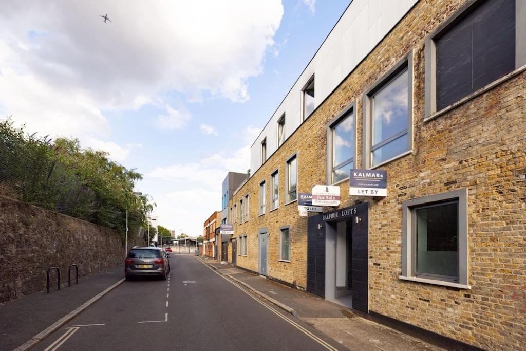 Wild Roses Serviced - Borough * London