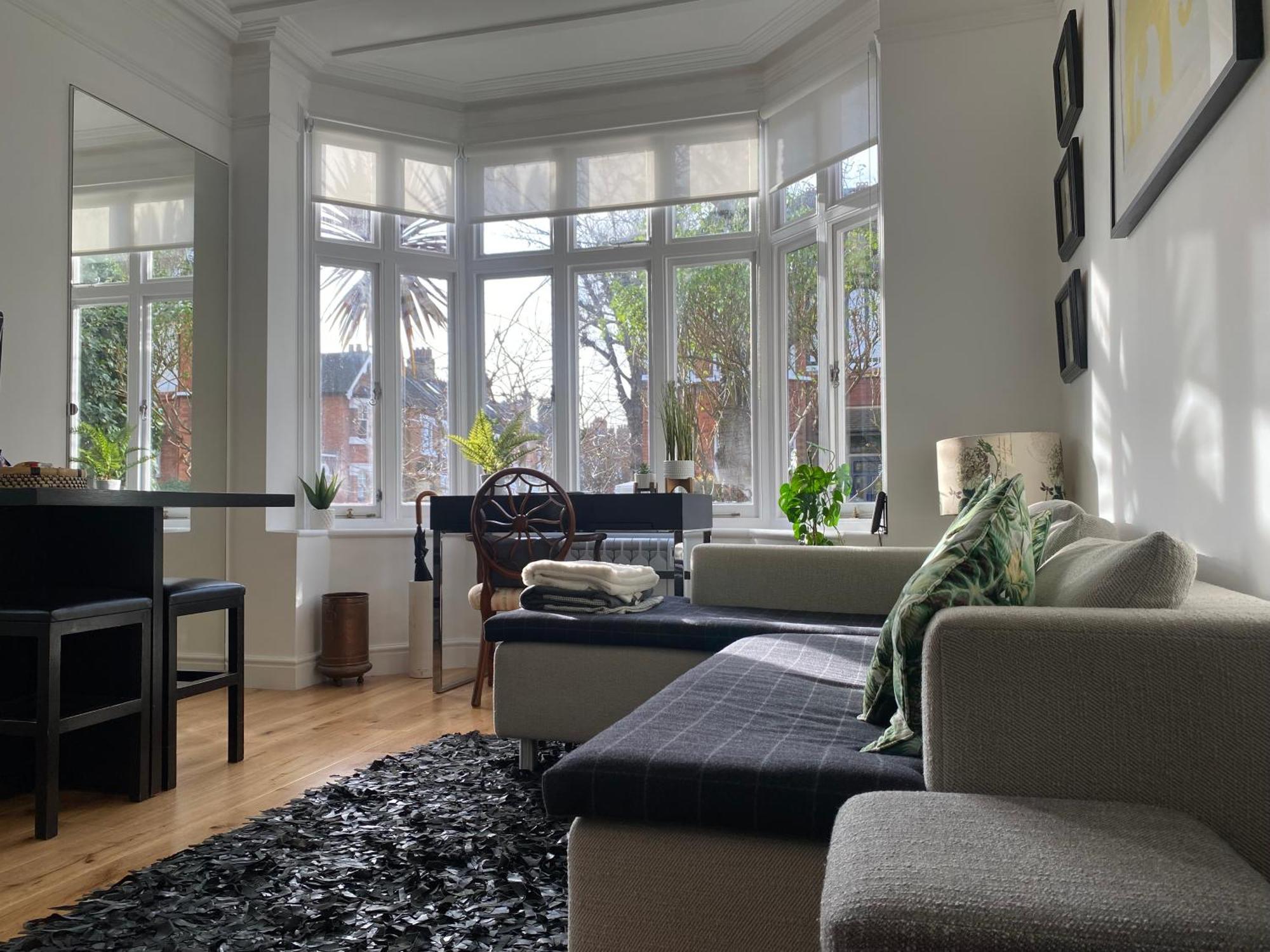 Interior Designed Flat Near Kew Botanical Gardens Apartment