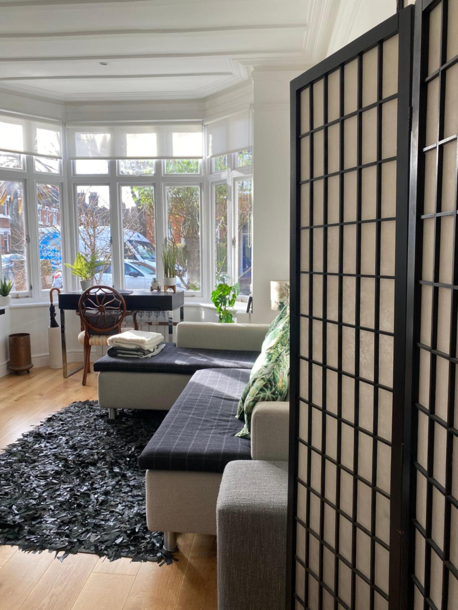 Interior Designed Flat Near Kew Botanical Gardens * Londres