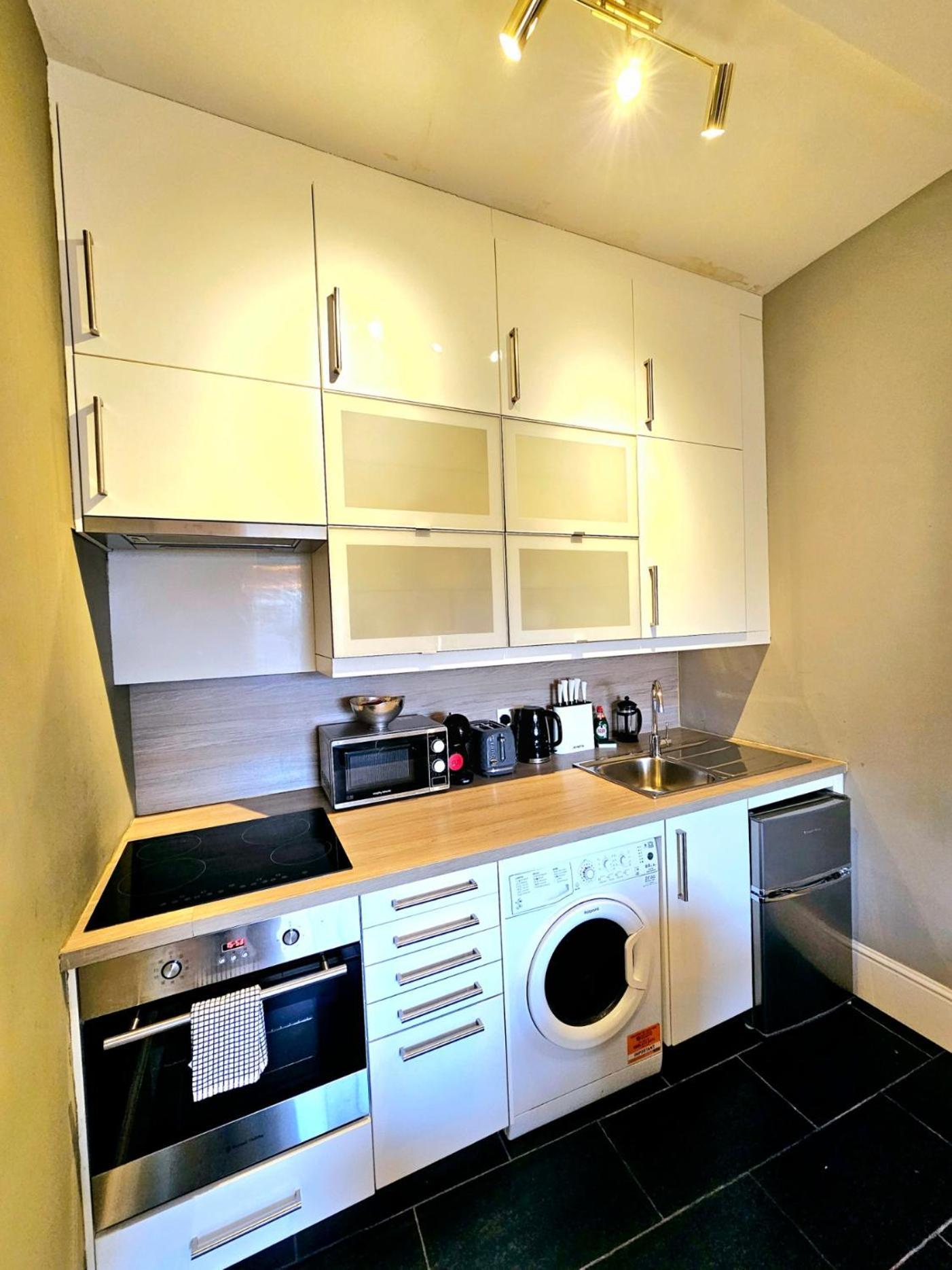 Gorgeous Hyde Park With Elevator Access By Tube Metro Stations Apartamento