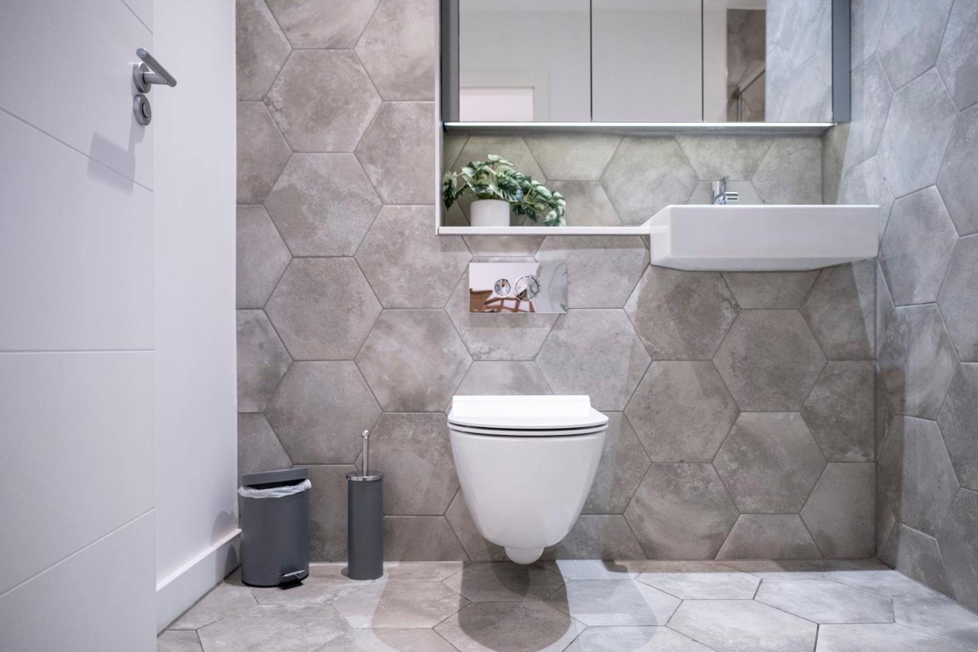 Newly Furnished W/ Patios - Hampstead Heath Appartement *