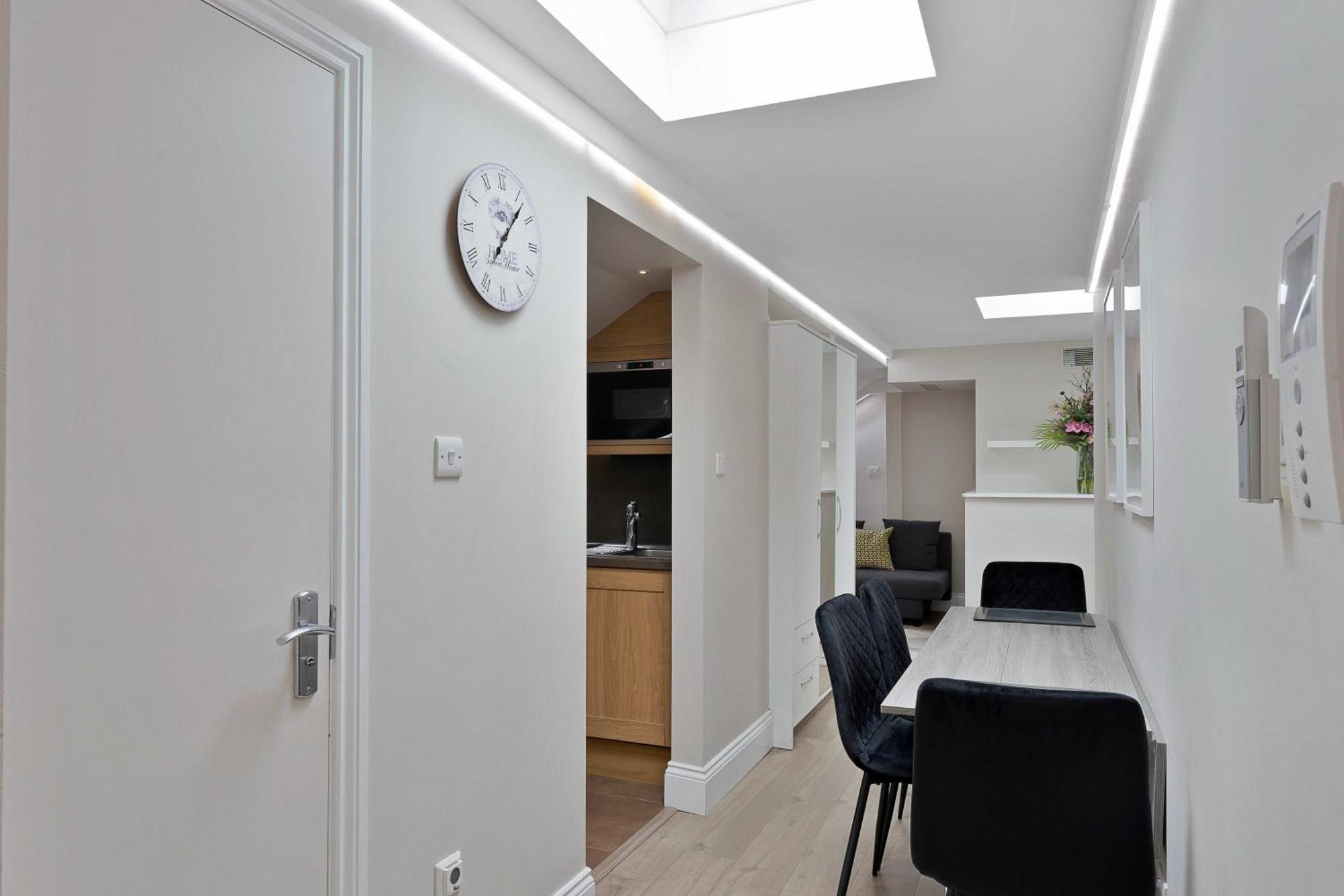 Cleveland Residences Russell Square Appartement *