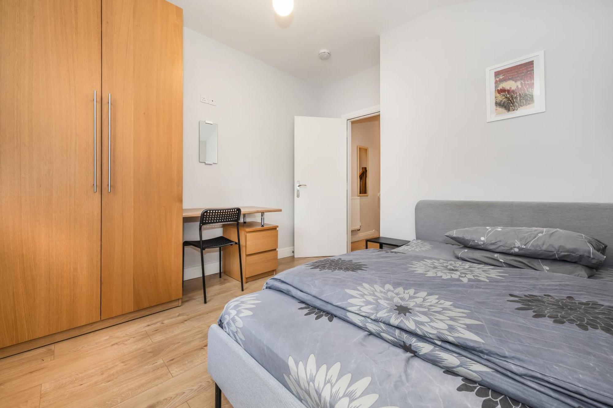 Apartment Spacious Near Hammersmith Staion