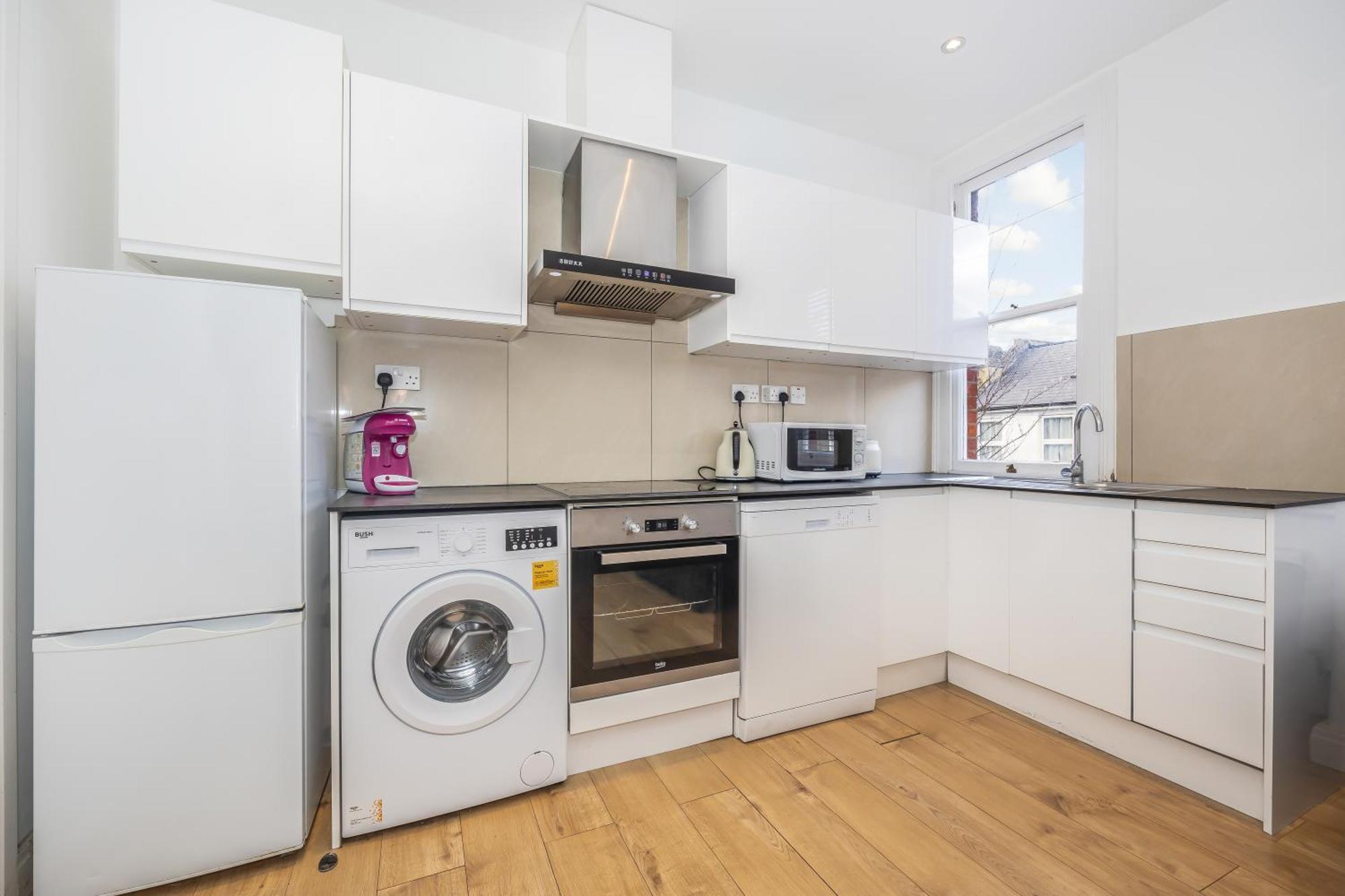 Spacious Near Hammersmith Staion