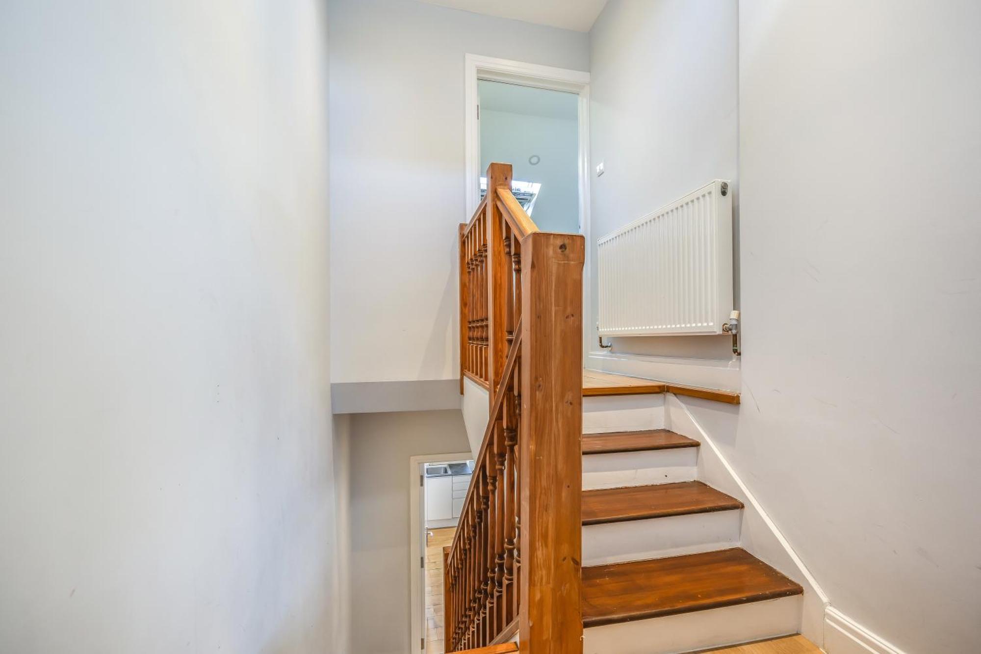 Spacious Near Hammersmith Staion *