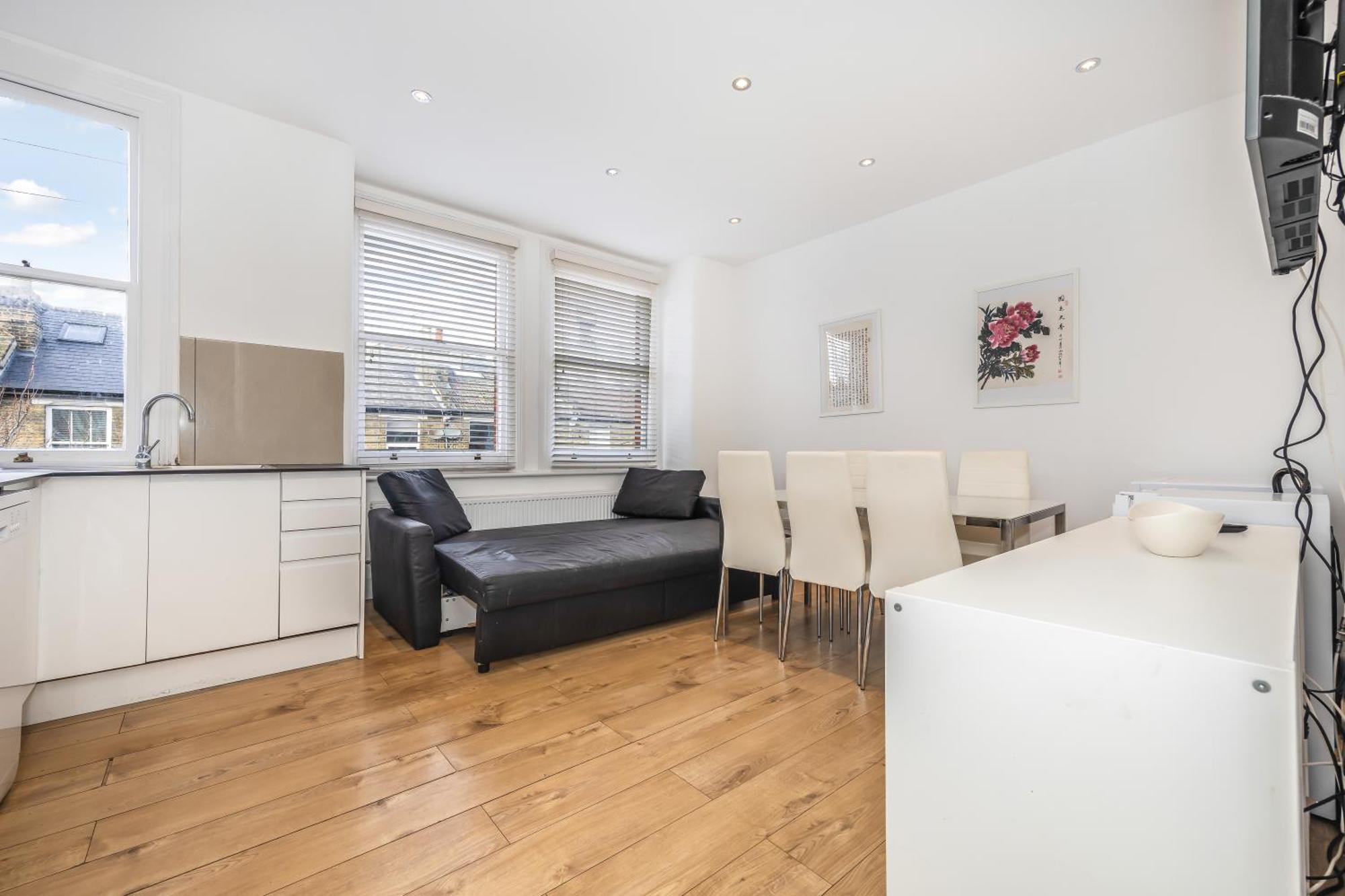 Spacious Near Hammersmith Staion