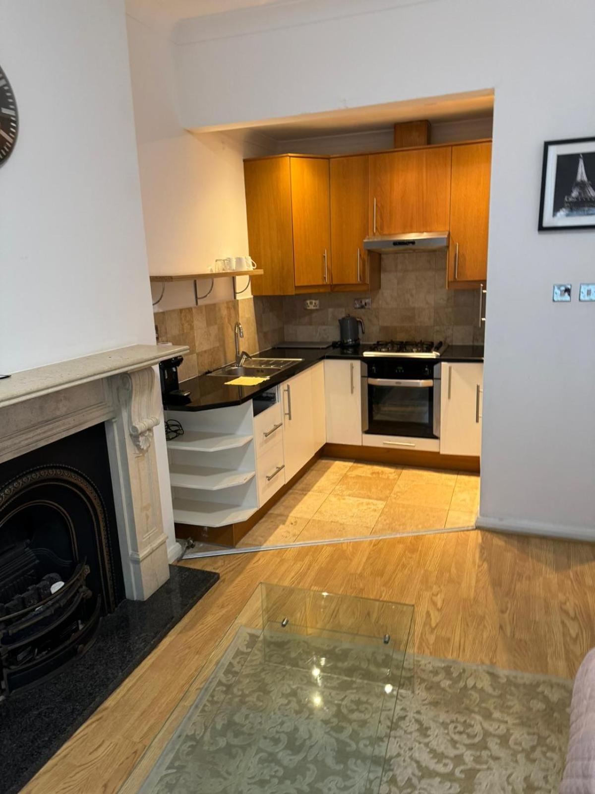 Minutes From Hammersmith And Kensington 2 Appartement