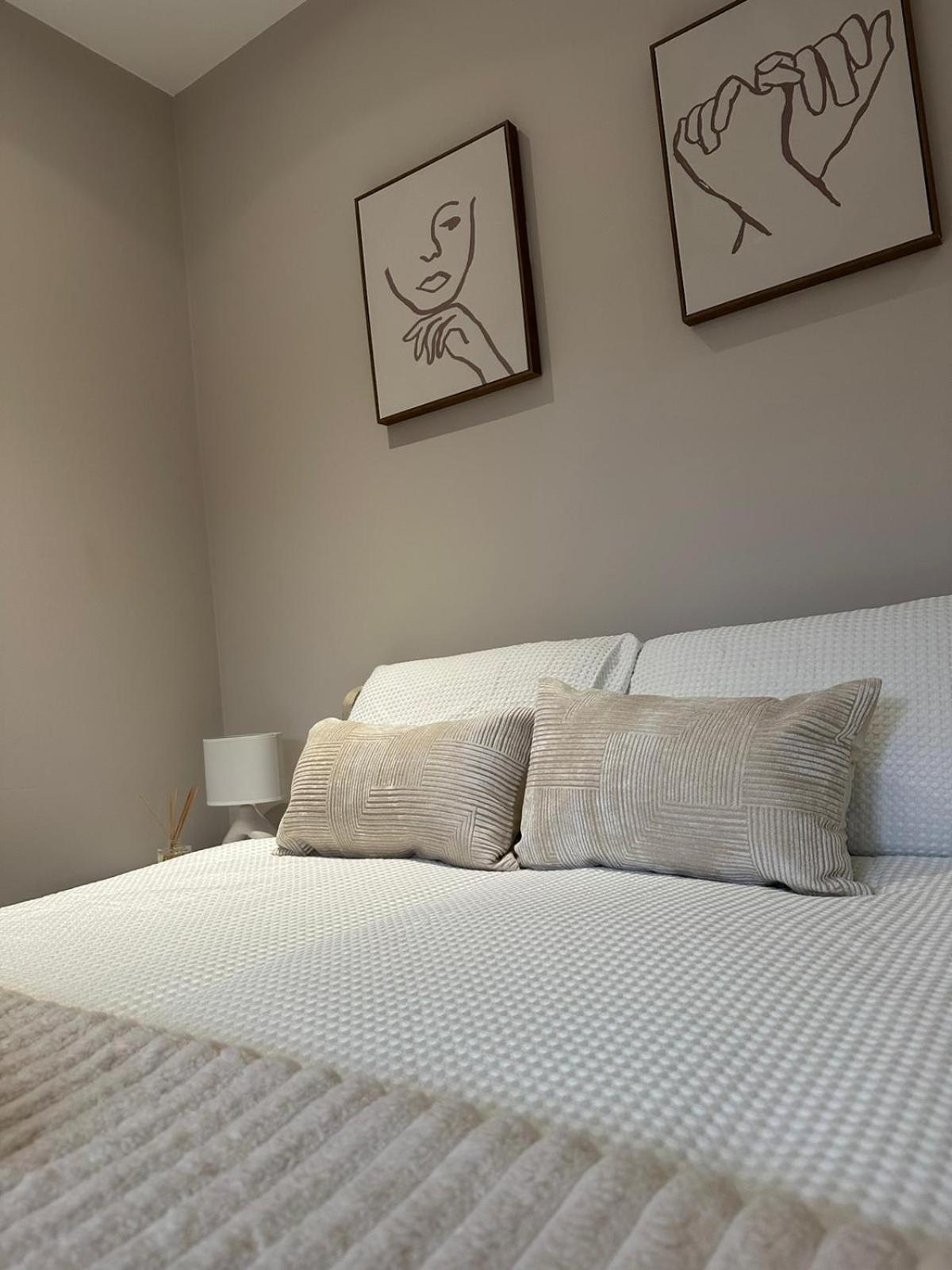 Richardson Deluxe - 3 Bed * Londres