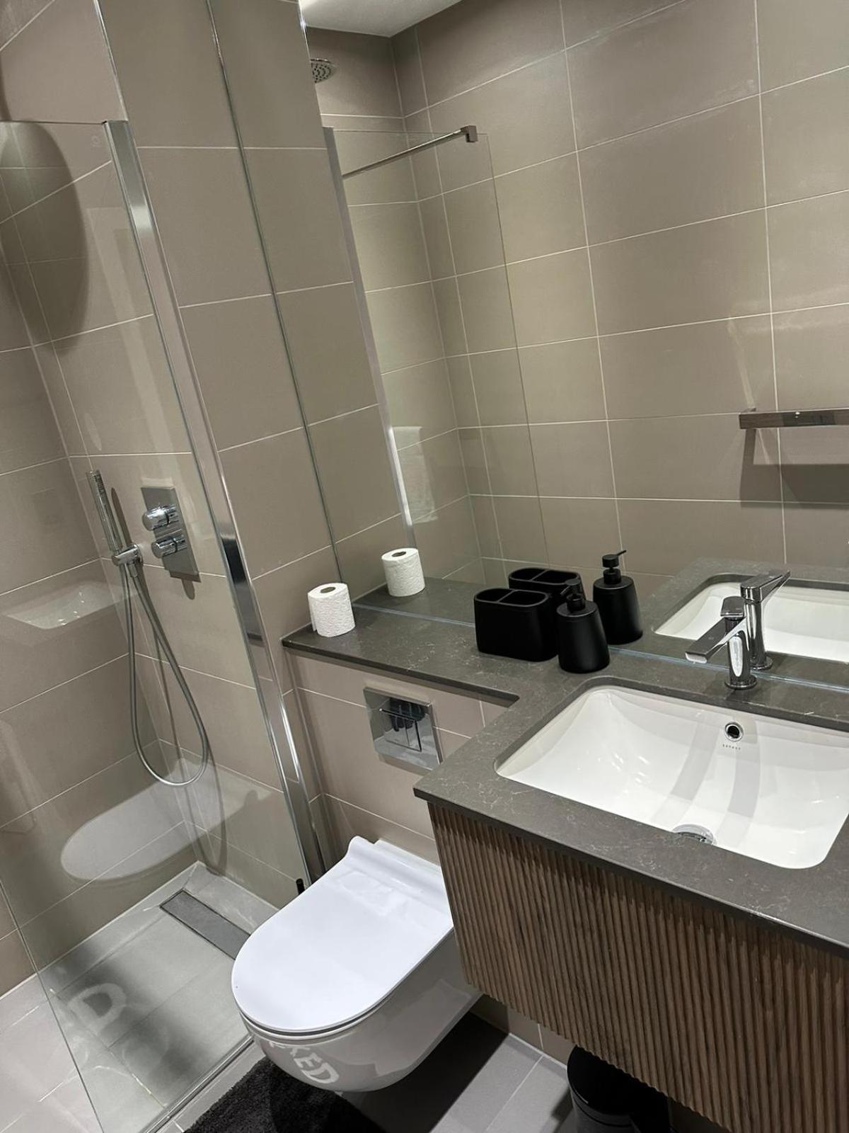 Richardson Deluxe - 3 Bed Apartamento Londres