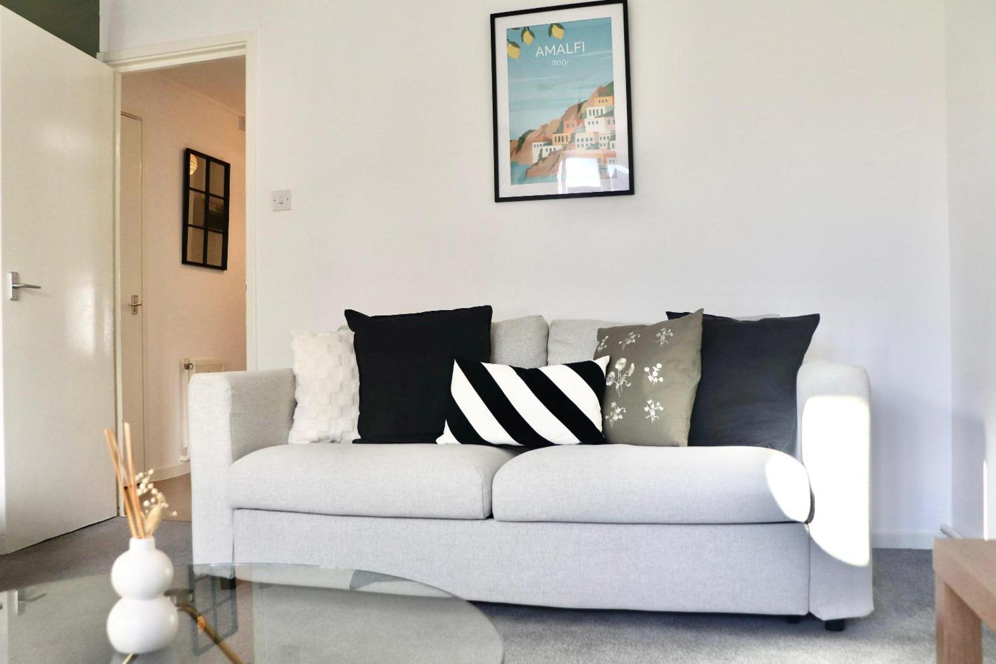 Stunning Apartment, Sleeps 4, London, 1 Bedroom, Zone 1, Kennington - Open For Business Stays, Long And Families Relocating * Londres