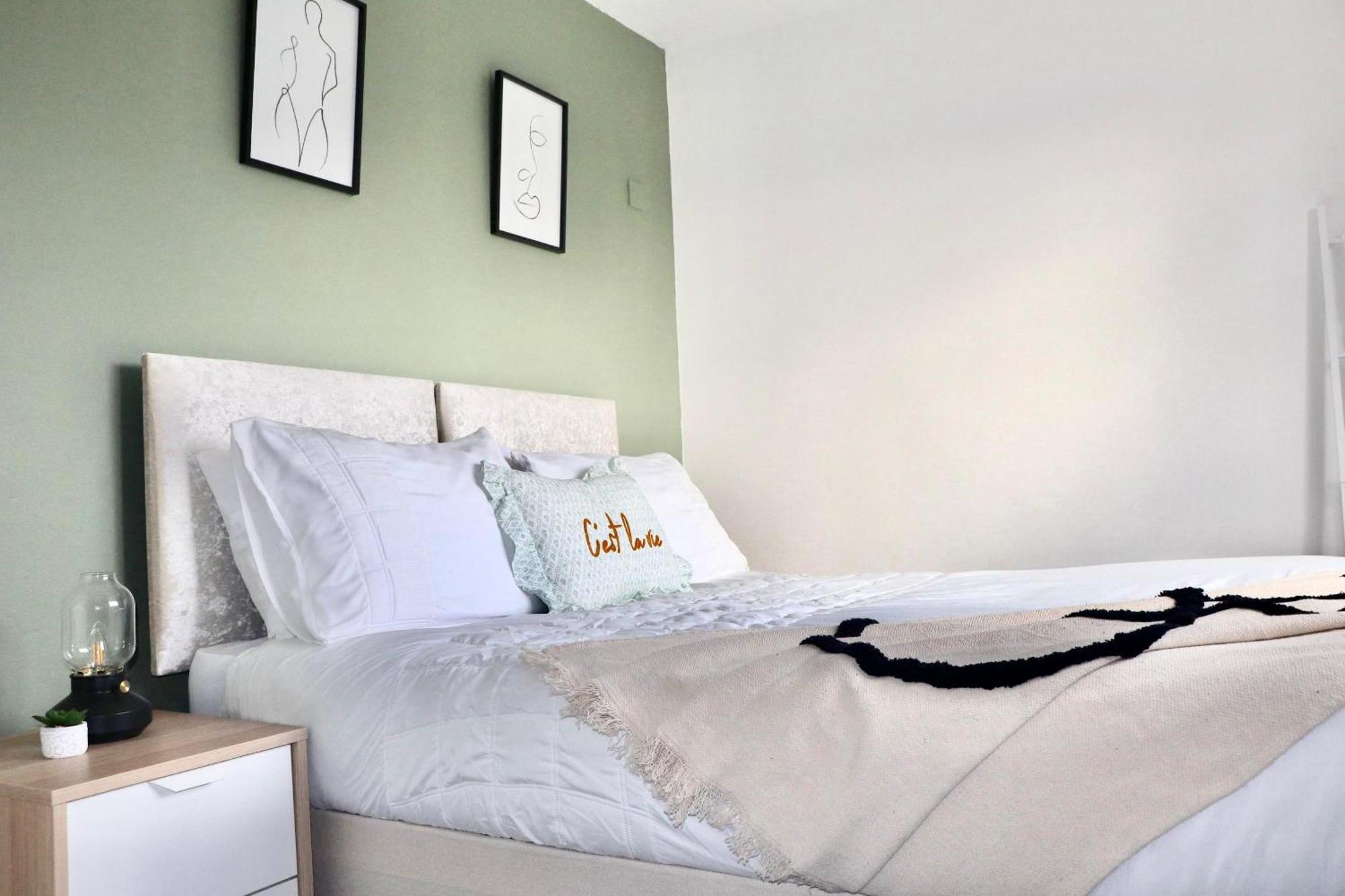 Stunning Apartment, Sleeps 4, London, 1 Bedroom, Zone 1, Kennington - Open For Business Stays, Long And Families Relocating Londres