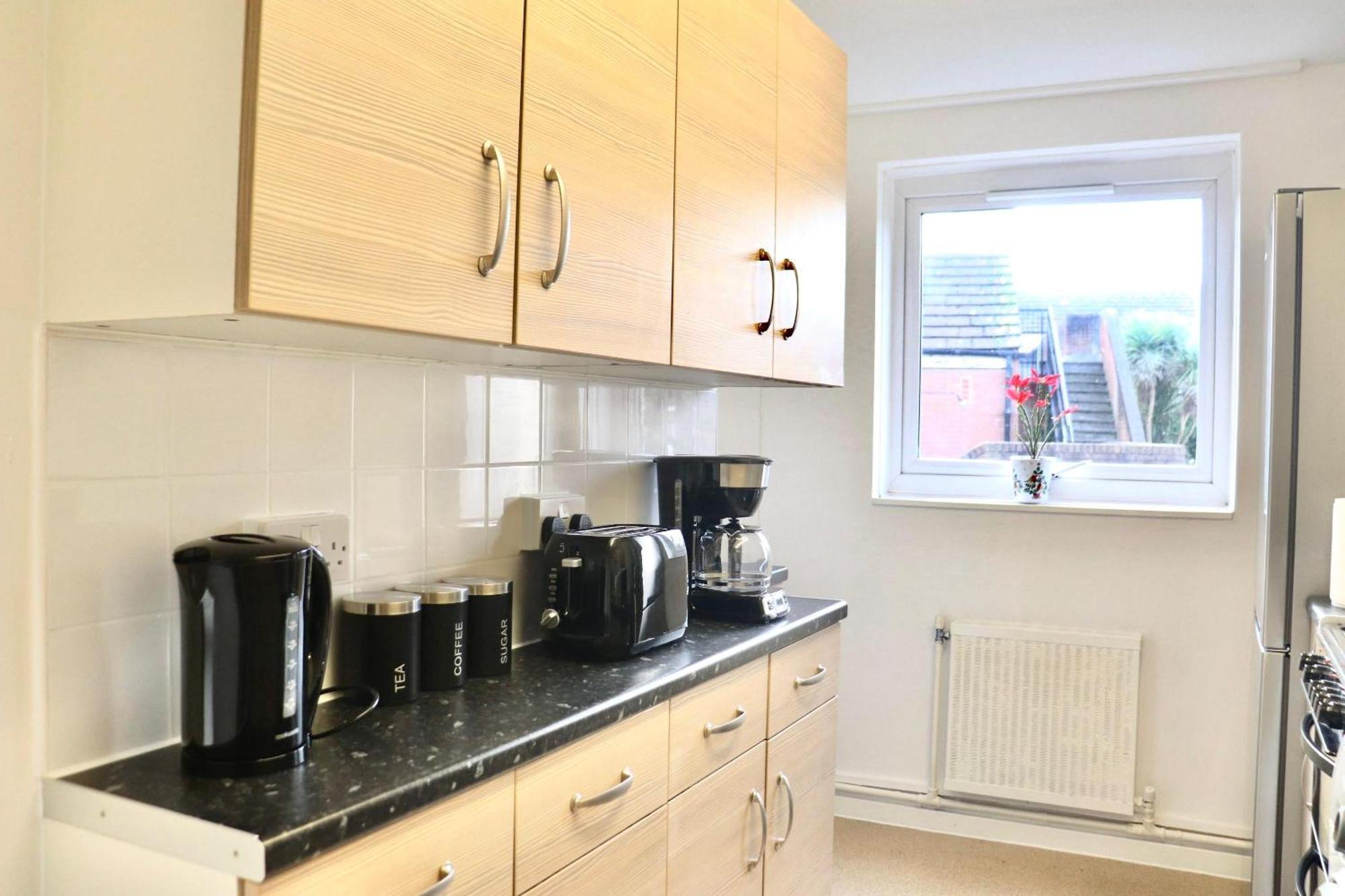 Stunning Apartment, Sleeps 4, London, 1 Bedroom, Zone 1, Kennington - Open For Business Stays, Long And Families Relocating * Londres