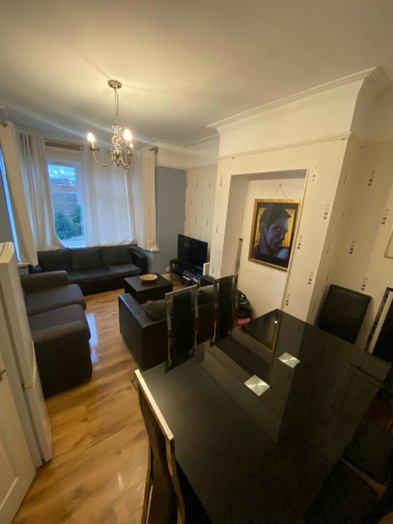 Three Bedroom Flat, Camborne Avenue W13