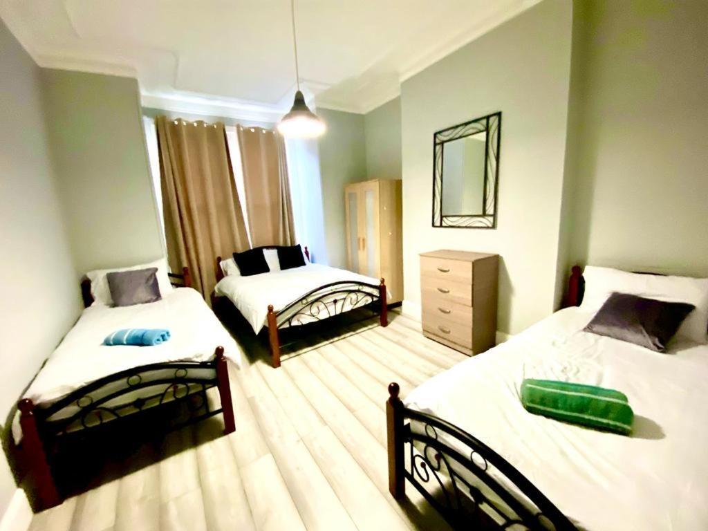 One Bedroom Ground Floor In Apartamento