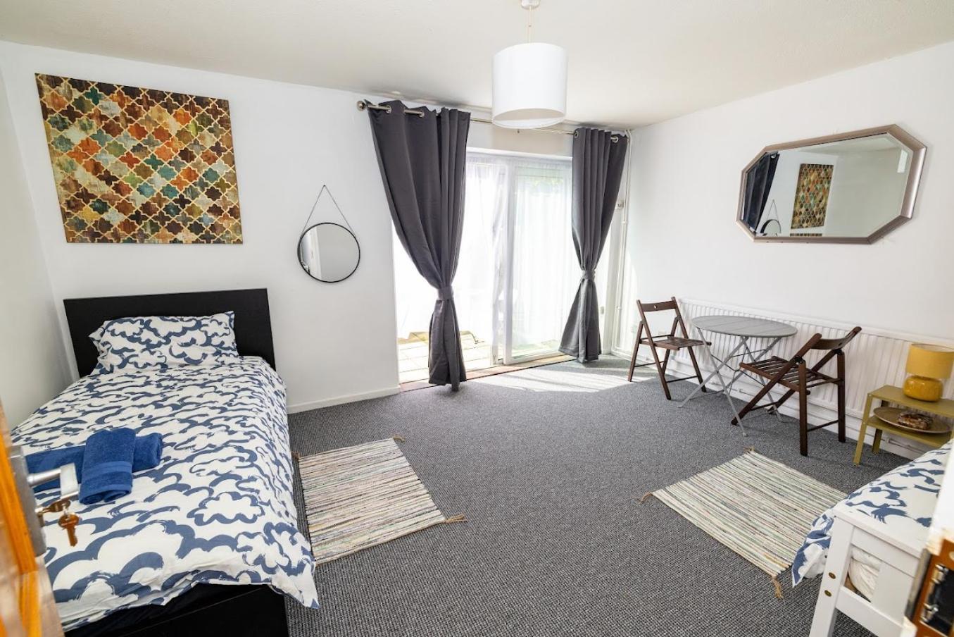 Quarto em Acomodações Particulares Close To Canary Wharf Londres
