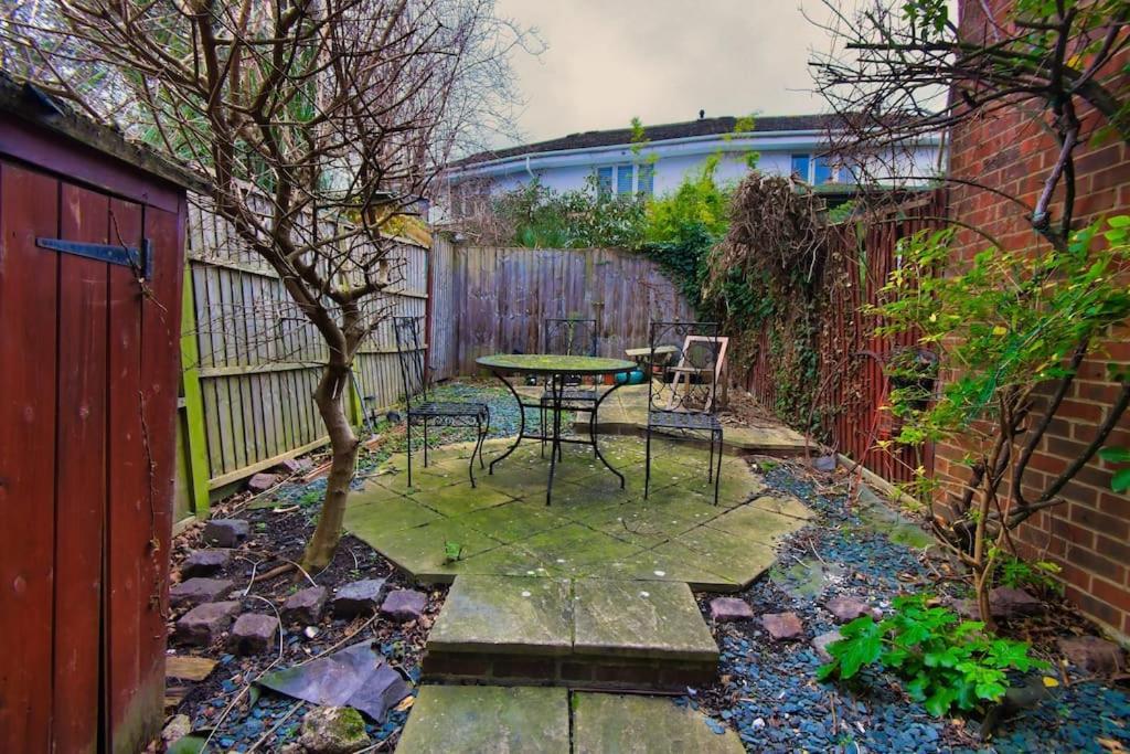 Two Bed House Near Kings Cross Apartment *