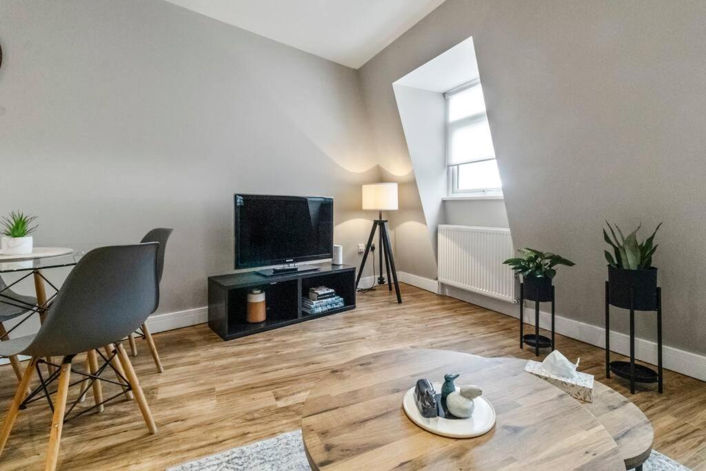 2 Bedroom Flat, Wembley Stadium Apartamento Londres