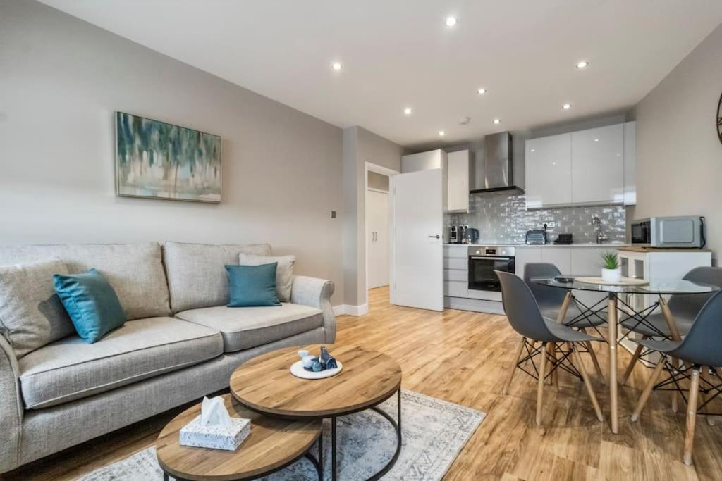 Apartamento 2 Bedroom Flat, Wembley Stadium Londres