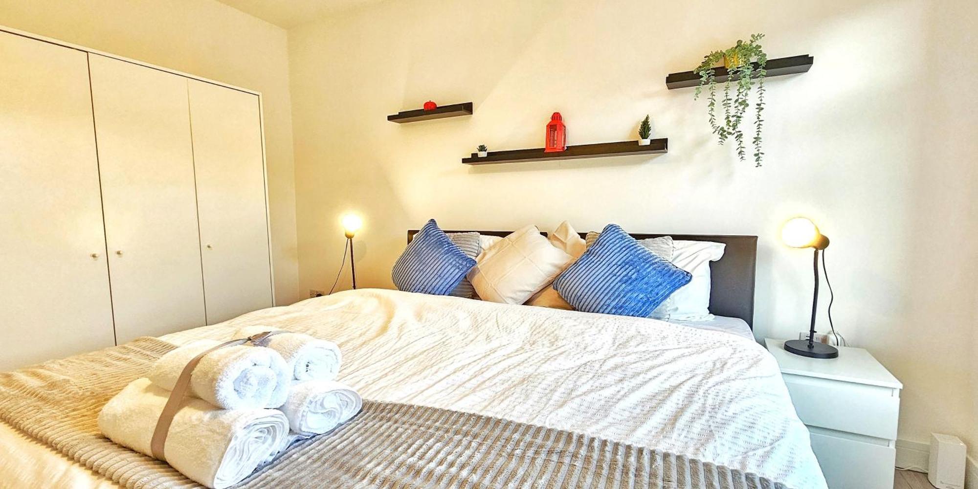 Stratford City - Luxe House With Garden Holiday home